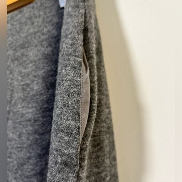 Uniqlo Wool-Blend Charcoal Gray Lined Skirt - Size L - Picture 8 of 11